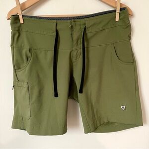 Mountain Hardwear Olive Green Hiking Bermuda Shorts Women's Size 8